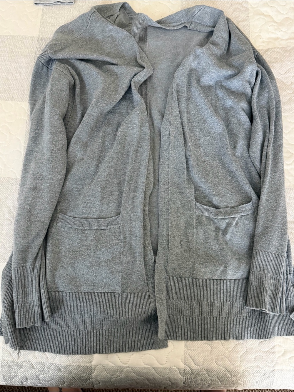 Time and Tru Light Gray Open-Front Pocket Cardigan